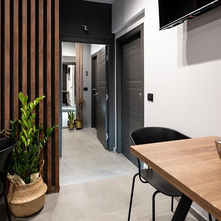 Mia Rooms B&B มิลาซโซ ภายนอก รูปภาพ