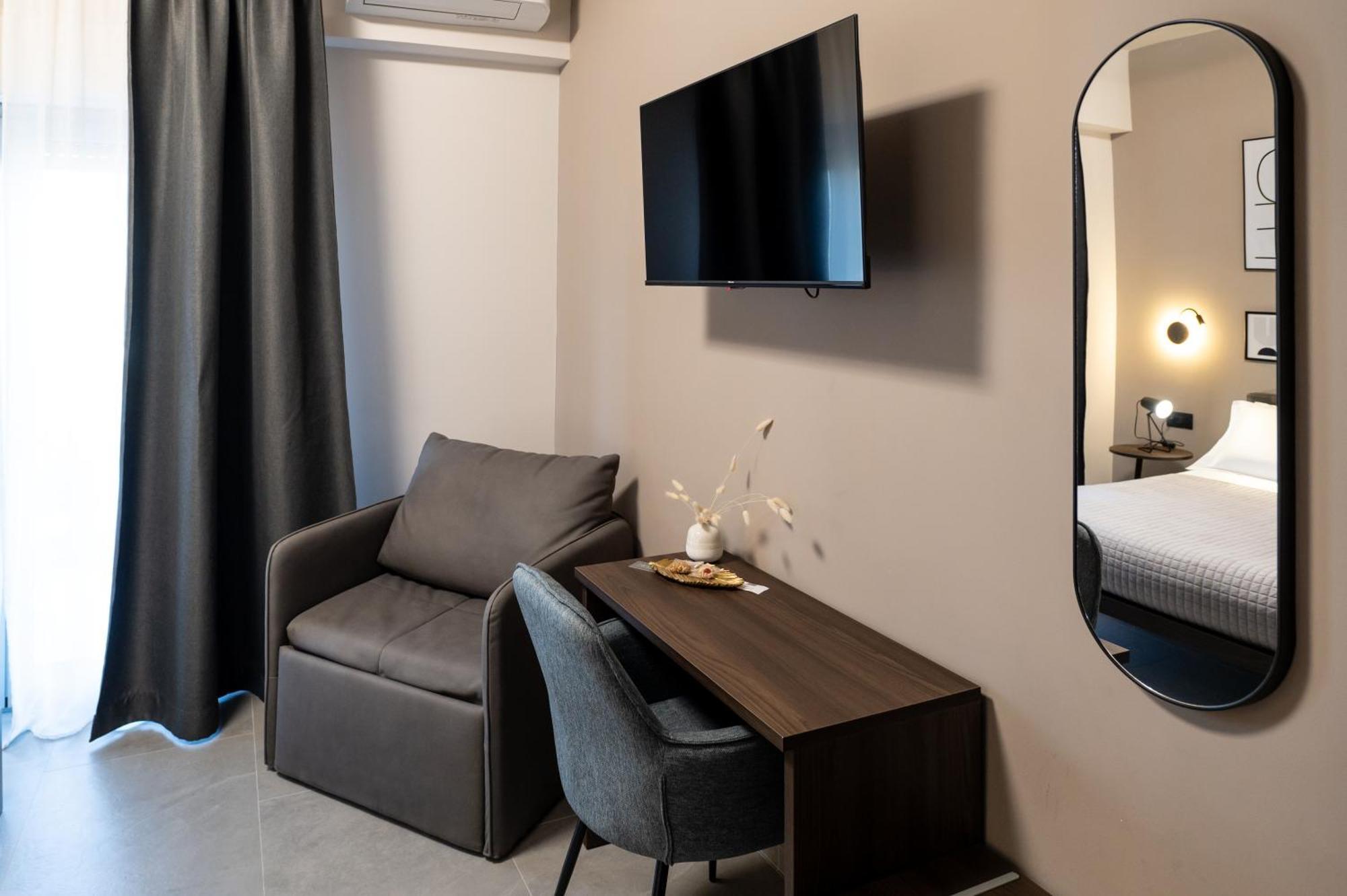 Mia Rooms B&B มิลาซโซ ภายนอก รูปภาพ
